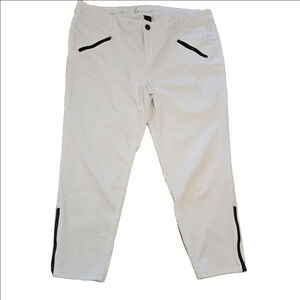 Women's Lane Bryant Ankle Jeans Size 20 White with black zipper details.